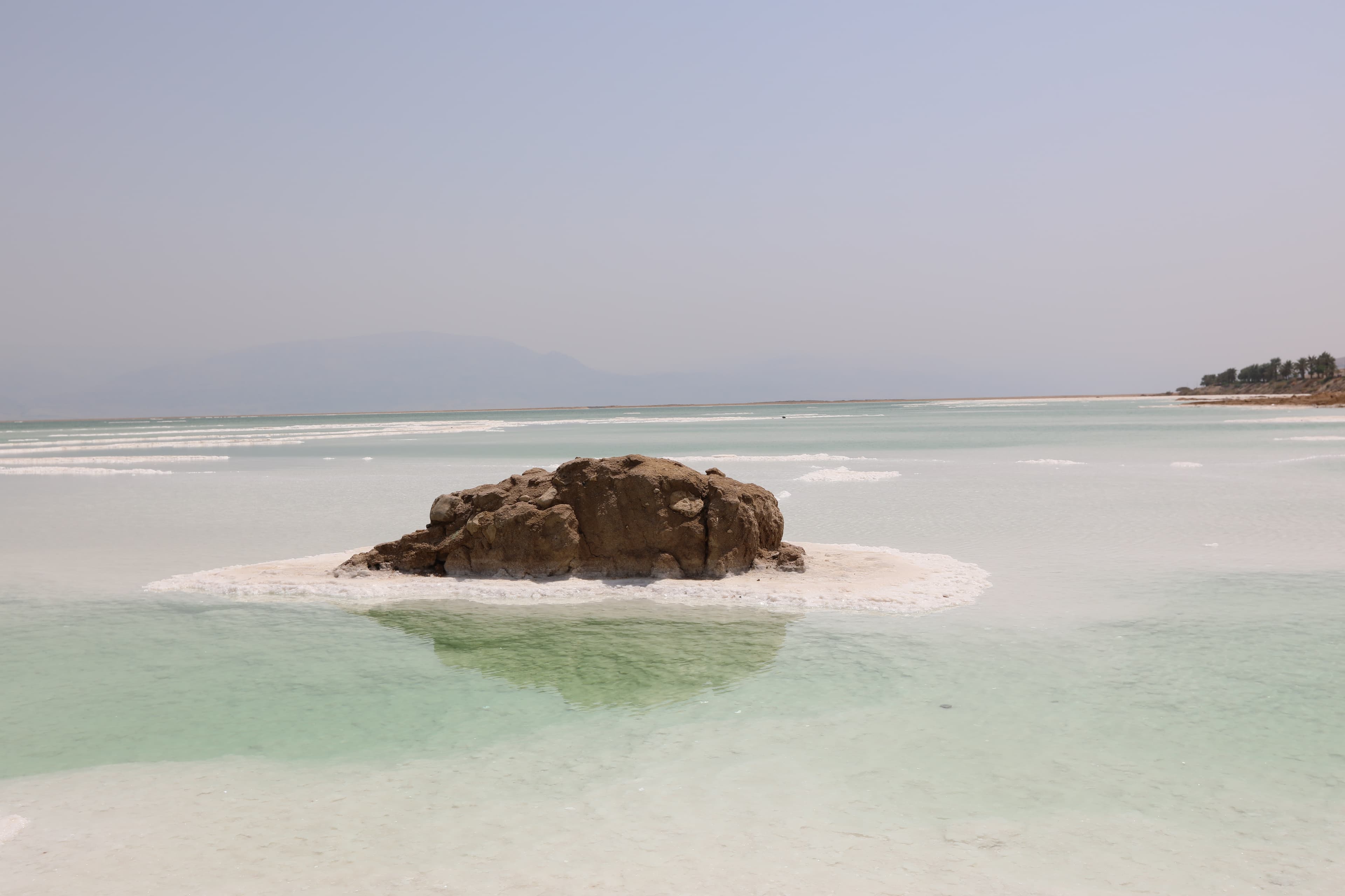 Unlocking the Skin and Body Benefits of Dead Sea Salt